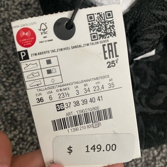 Zara NWT fabric sandals LIMITED EDITION - Picture 7 of 8